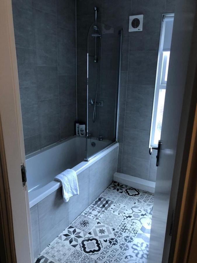 Beautiful Historic 1870 Home Fully Renovated & Modernised Belfast Exterior foto